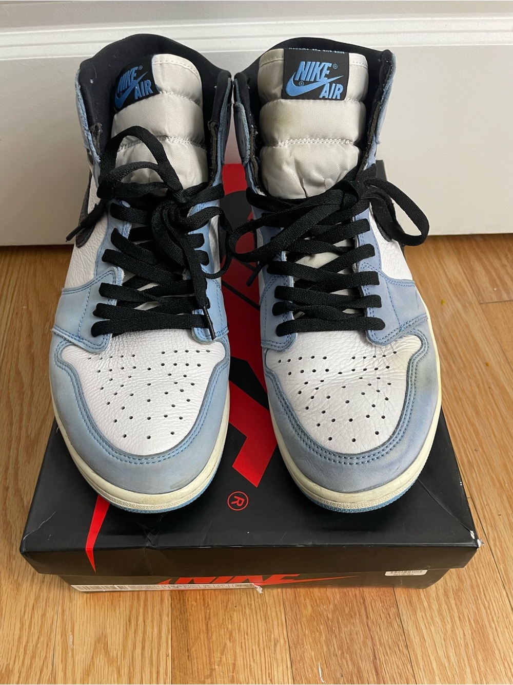 Air Jordan 1 Retro High OG size 13 ( Classics )